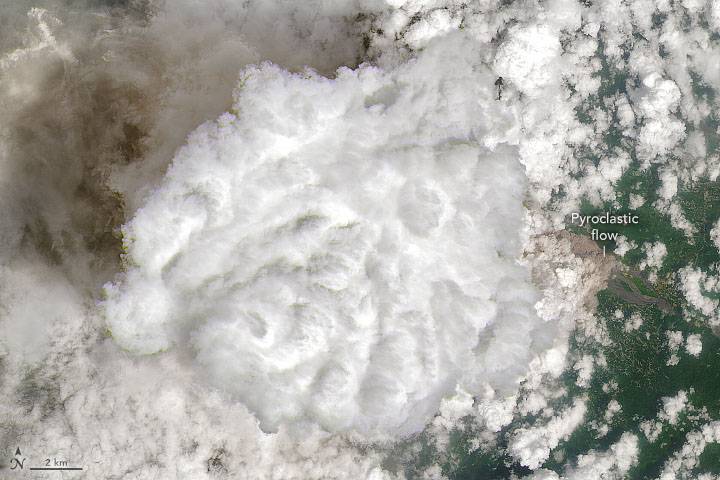 Java’s Mount Semeru Erupts Again