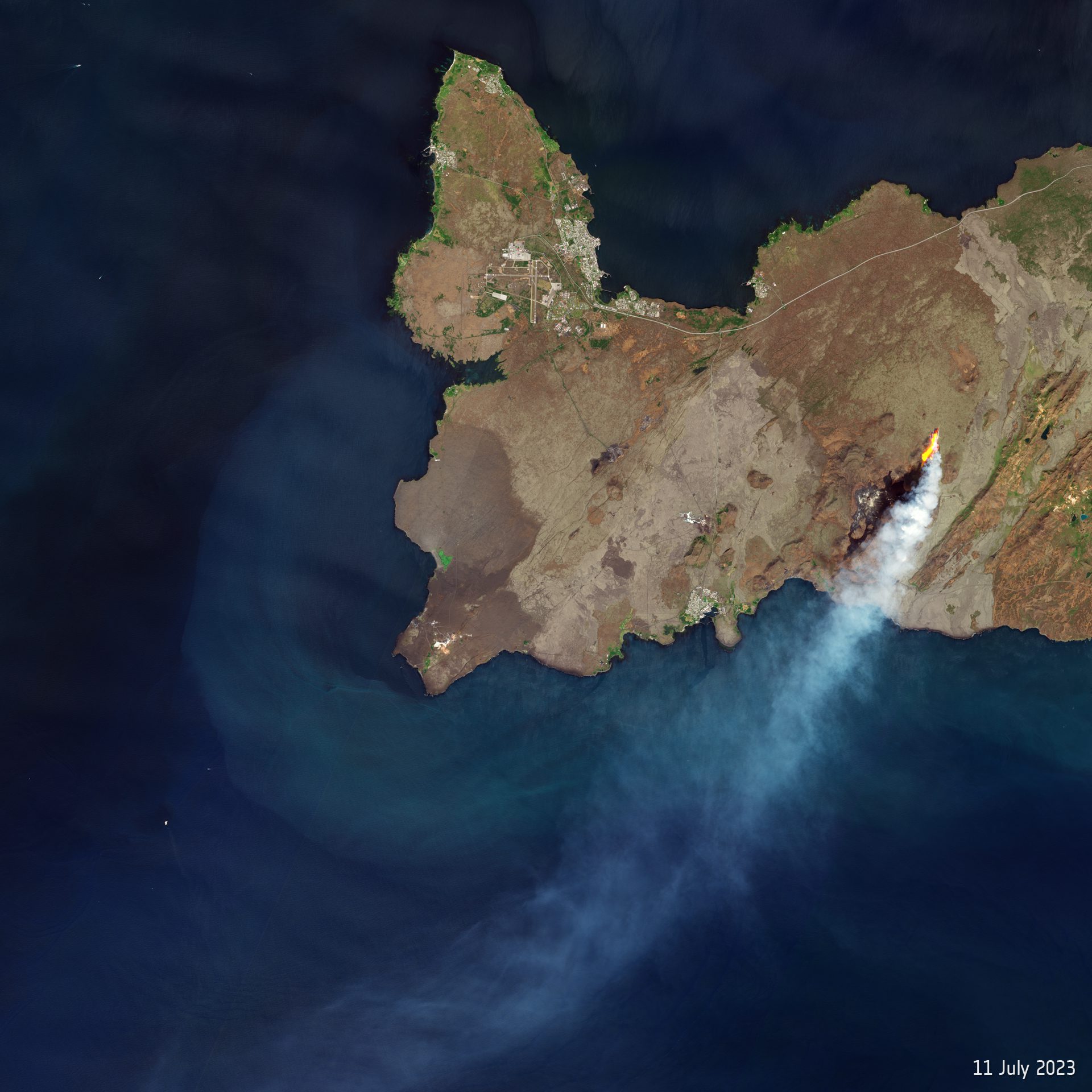 Smoke Plume from Litli-Hrútur Volcano 