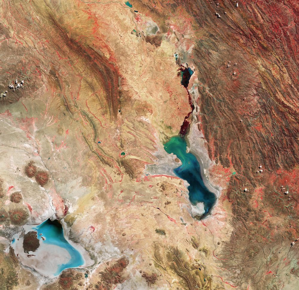 Tracking Bolivian Salt Lakes 