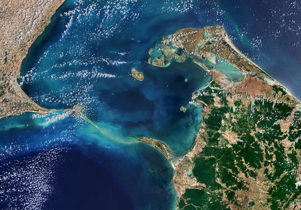 Adam’s/Rama’s Bridge Links India and Sri Lanka 
