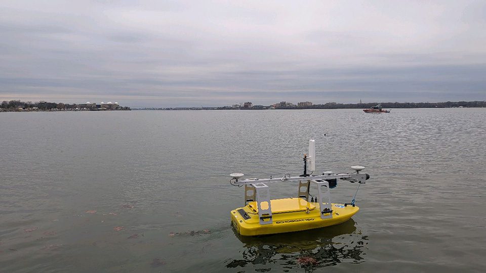 National Ocean Service Experts, Technology Support DCA Aircraft Collision Recovery Efforts 