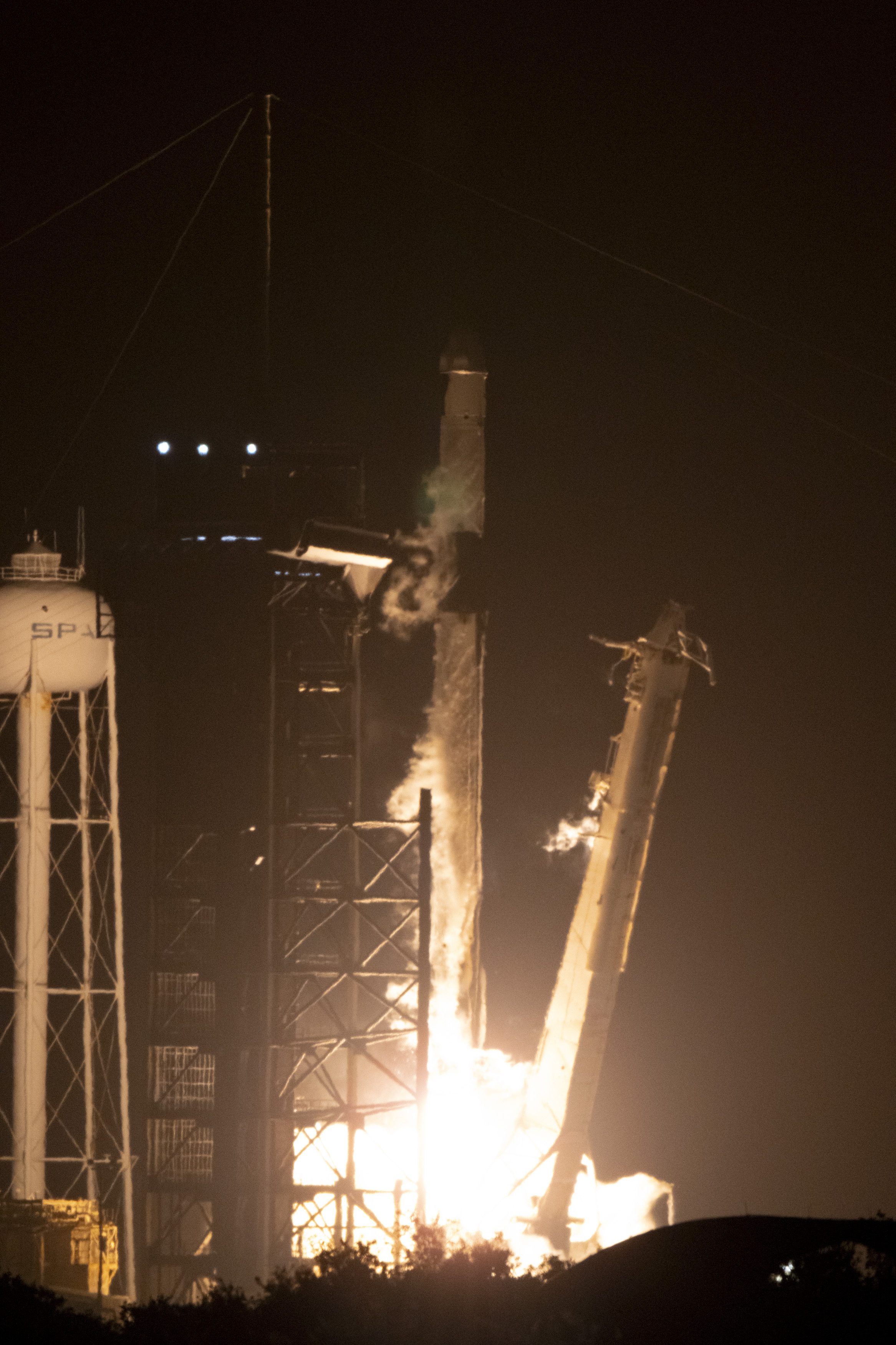 Aces on Its Way to Space 
